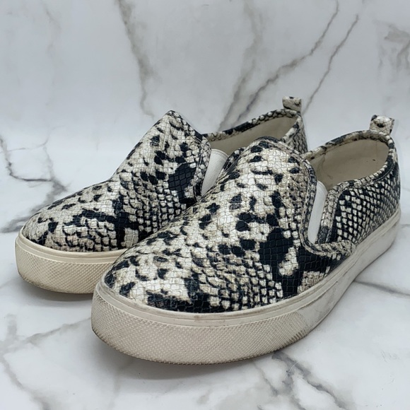 ALDO snakeskin slip ons black white sneakers - Picture 4 of 5